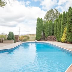 Cozy Cow Homestead with pool! · Cozy Cow Homestead!