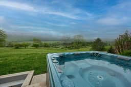 Scenic View Lodging · Scenic View Lodging - Image 4