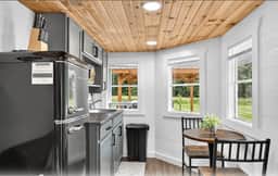 Hillenbrand Hideaway - Image 4