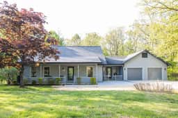 Hunter's Cove · 3BR 3 Bath home with hot tub next to Cave Run La - Image 2