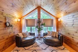Creekside Hideaway - Image 5