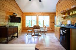 Bethel Bungalow @ Agape Aldea - Image 5