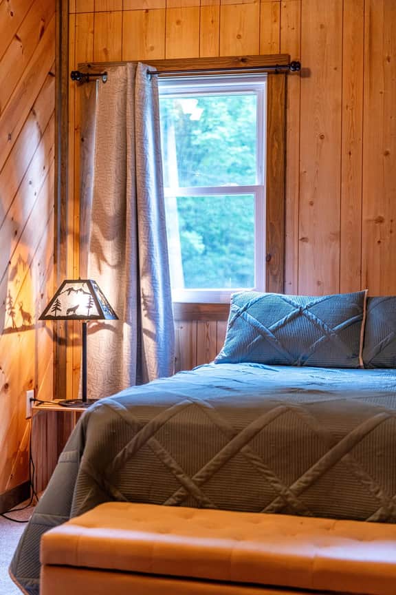 Whispering Pines Retreat - Image 4