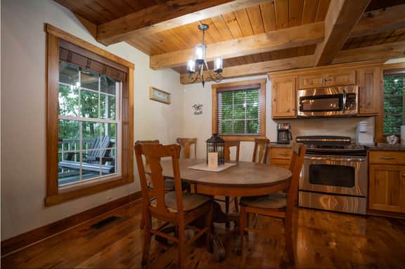 Robin Crest with Hot Tub · 3 BR 2 Bath Sleeps 8, Cozy, Secluded - Image 4