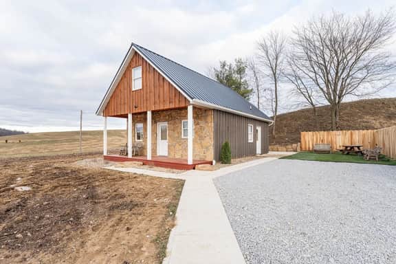 Peaceful Valley Retreat · Peaceful Valley Retreat - Image 3