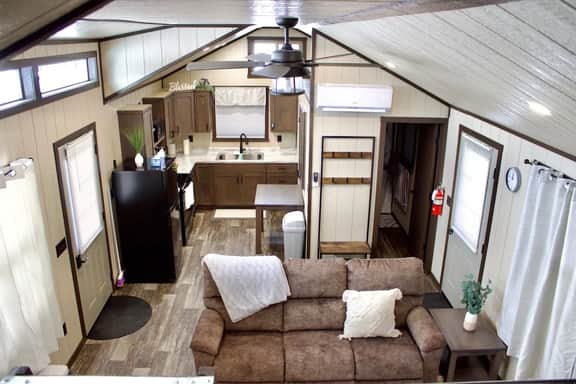 White Pine Cottage · White Pine Cottage - Image 2