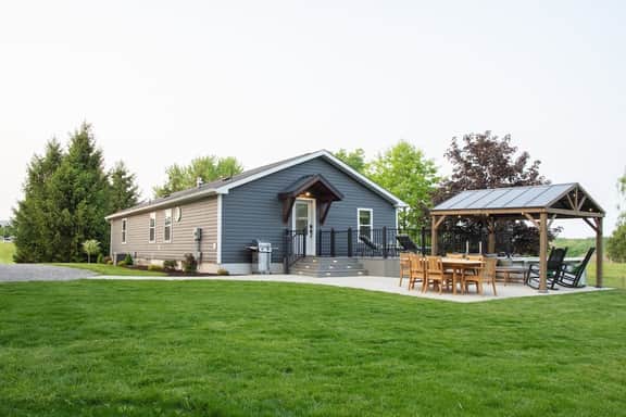 Maple Retreat with Big Pool · Maple Retreat - Image 2