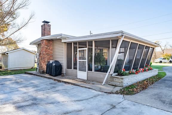 The Corner House - Image 1