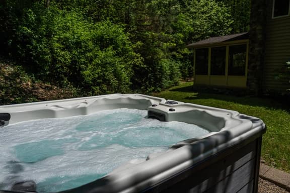 Spring Mountain Cove · Spring Mountain Cove - Image 1